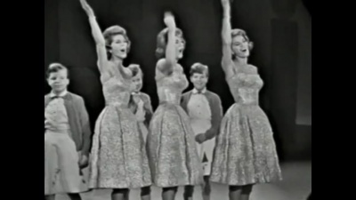 the mcguire sisters、The Kane Triplets - Up Above My Head, I Hear Music in the Air/When The Saints Go Marching In