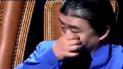 黄杰 - 都说妈妈的爱是无私的，伟大的，而奶奶的爱却是温暖的，奉献的。
