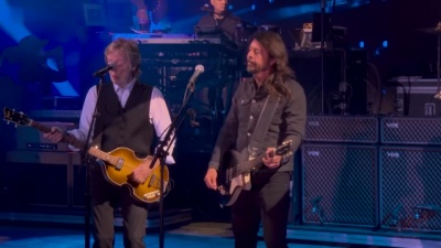 野儿妹妹 - Paul McCartney  - Band on the Run (feat. Dave Grohl) (Glastonbury 2022)