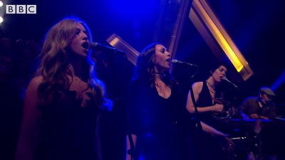 小森的穿搭日记 - Beth Ditto - Standing In The Way Of Control - Later… with Jools Holland - BBC Two