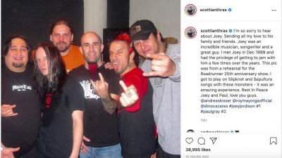 求是设计会 - Musicians Pay Tribute to Joey Jordison