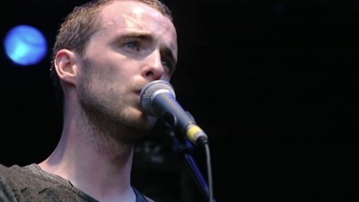 俄罗斯事儿君 - Travis - More Than Us (Live at Glastonbury '99)