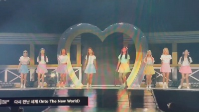 韩流小天使 - 少女时代《再次重逢的世界》2022 Special Event – Long Lasting Love