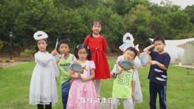 万君瑶 - 鳑鲏鱼身上的七彩衣