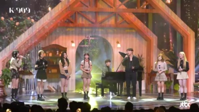 MeloMance、STAYC - 사랑인가 봐(Love, Maybe)