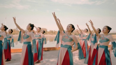 神侃数码 - 爱在临行前，情在黄昏时！古风美人，古典舞《临行前》