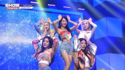 woo!ah! (우아!) - Rollercoaster