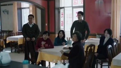 影视大网罗 - 《我们的日子》明中手术成功