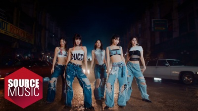 LE SSERAFIM - LE SSERAFIM (르세라핌) 'UNFORGIVEN (feat. Nile Rodgers)' MV