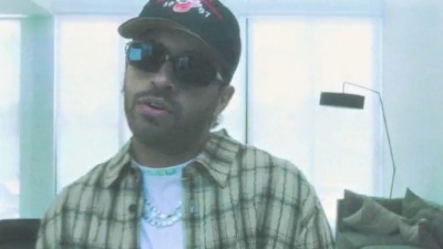 Feid、Sfera Ebbasta - Triste