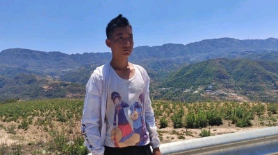 勒尔小一 - 拉玛大力 - 为何我们只是朋友
勒尔小一