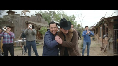 La Arrolladora Banda el Limón de Rene Camacho、El Bala - El Pájaro Azul