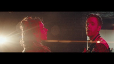 Luana、Timur - Flutlicht
