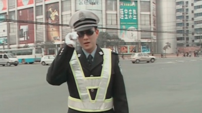 荒草音乐 - 《Nu》他嘴上说着是一名普通交警，但干的事却一点都不普通！
