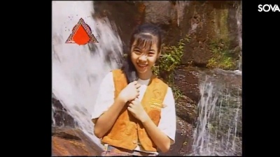 水墨年华 - 新七仙女组合
害羞的女生