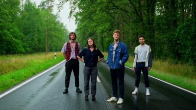 Kicker Dibs、Dery - Irgendwo