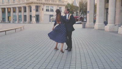 Jacques Brel - La valse à mille temps