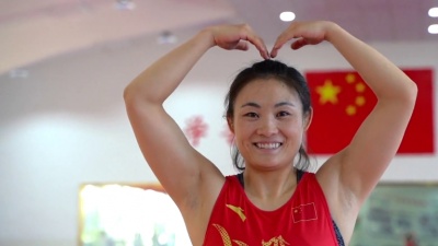 陈焱FanCY、肖克来提、瓦里汗、托尔巴图、艾力西尔、托合塔尔别克、荣宁宁、可兰白克、青素萍、蒋兴权、阿卜杜艾尼、哈力克江、迪妮格尔、郭梅珍、阿不都沙拉木、马玲、刘丽娜、夏欣怡、李文杰、王丽丽 - 中国红