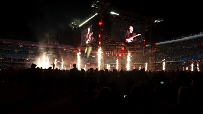 Brendan Peyper、Christia Visser、Dirk Van Der Westhuizen、Elandré、Juan Boucher、Nicholis Louw - Start Me Up Medley
