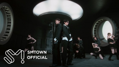 东方神起 - 东方神起《Down》MV