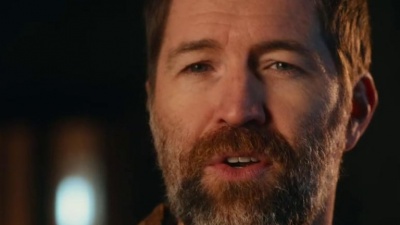 Anne Wilson、Josh Turner - The Manger