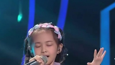 全球音乐吧 - 小学生一首《天空之城》惊呆了台下的薛之谦老师！