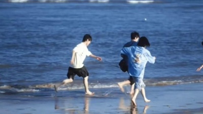豆豆果 - 尹露浠《轻轻的夏天》饭制版