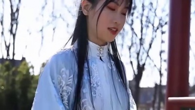 纤夫诺诺3901 - 一首《许巍 - 蓝莲花 (DJ版)》真好听
