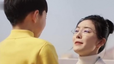打天下 - 《米小圈上学记》米小圈带“耗子”回家却遭到米妈强烈反对，伤心地离家出走……