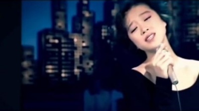 纯属搞笑 - 《OH NO! OH YES!》是日本著名女歌手中森明菜演唱的一首歌曲，由竹内玛利亚作词作曲，椎名和夫编曲。收录于专辑《CRIMSON》中。歌曲的歌词描写一位陷入不伦之恋的女性，有别于中森明菜先前热情欢快的歌曲风格。专辑《CRIMSON》1986年12月24日发行。取得日本Oricon榜第一名。另外，中森明菜发行的专辑《CRIMSON》获得1987年第29届日本唱片大奖优秀专辑赏。