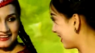 冰山来客 - 新疆山水美 (舞蹈版)