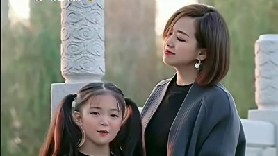 金霏-珍星愛妮 - 潮流热歌榜《听闻远方有你》高清MV（片断合唱）演唱：李悟小礼物、李悟妈妈
