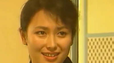 全球音乐榜 - 90年代经典剧《情满珠江》主题曲，旋律优美，经典好听！