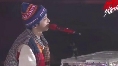 戰天 - 华晨宇 《与火星的孩子对话》 LIVE版官方视频