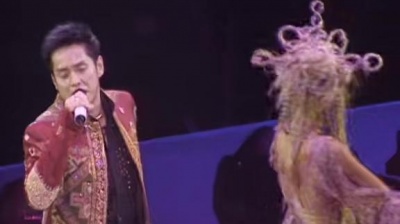 谭咏麟 - Medley : 千面女郎/魔鬼之女/暴风女神LOREL/午夜皇后/地狱天使/火美人