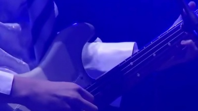 全球音乐吧 - 吴青峰这个现场版《带我走》太戳泪了，不敢听了！