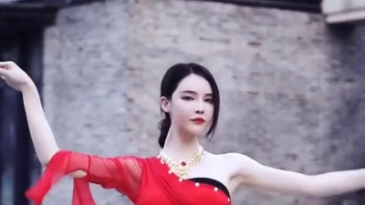 心碎泪尽 - #印度舞 #扭腰 来～我教你们摇花手