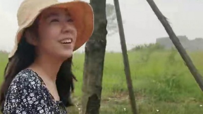小老妈妈 - 一首老歌《啊,朋友再见》让我想起了家乡的朋友,好想他们