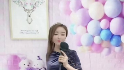 综艺养乐多 - #音乐推荐真人真唱【英雄泪】经典的歌儿久唱不衰，一起舞动起来吧