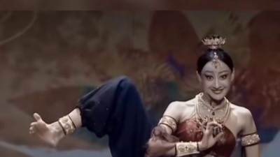 娱十四 - #让dna动起来的舞蹈 古典舞旋鼓舞，舞者还有哪个部位在舞蹈呢？#古典舞 #越南神曲夜舞