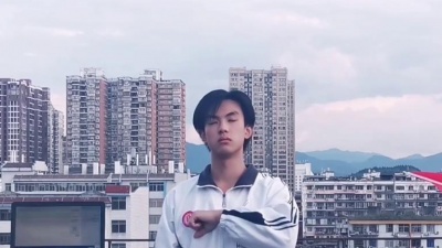 嗄嗄 - 《国》十七岁少年写给祖国的歌