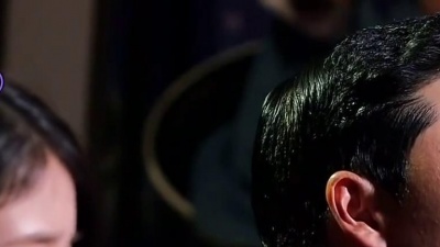 大学生视频精选 - IU李知恩和鸟叔PSY合作，现场演唱《会怎样呢》