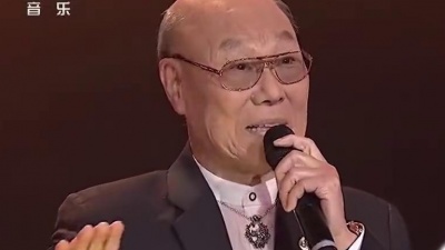 蛋蛋音乐室 - 刘秉义一首《我为祖国献石油》，经典红歌，斗志昂扬！