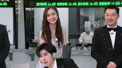 佳男三千 - 【综艺/奔跑吧】《奔跑吧》蔡徐坤盲加调料