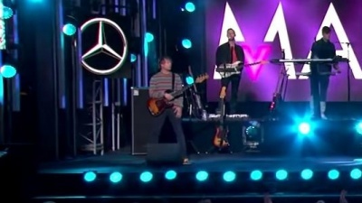 北念情书 - Maroon5魔力红2018现场演唱「Wait」！Adam的声线真的是要命的好听了啊啊啊啊！