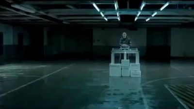圈内娱公 - Junior Caldera ft. Far East Movement & Natalia Kills - Lights Out (Official Video)