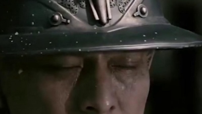 剪或不剪 - 《见龙卸甲》赵云单枪匹马冲上敌军的背影，让人难忘.