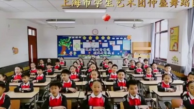穷孩子 - CCTV经典咏流传，果敢“疯马&quot;乐队《登鹳雀楼》