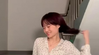 欧文嗄 - 井迪儿-我终于知道我为什么焦虑了 人家00后都二胎了 而我还在网上哈哈哈 这个帅 那个帅#