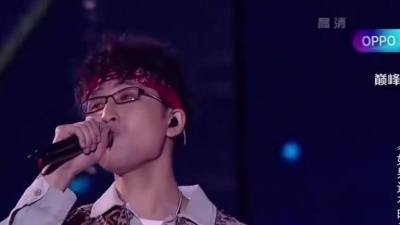 球球是只猫 - 黎真吾在好声音冠军巅峰之夜激情演唱《如果还有明天》，年少的无畏与疯狂，你感受到了吗？
